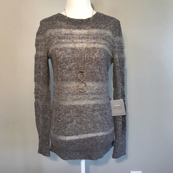 NWT New York Laundry Lightweight Crew Neck Gray Wool Blend Sweater Small - Picture 1 of 4